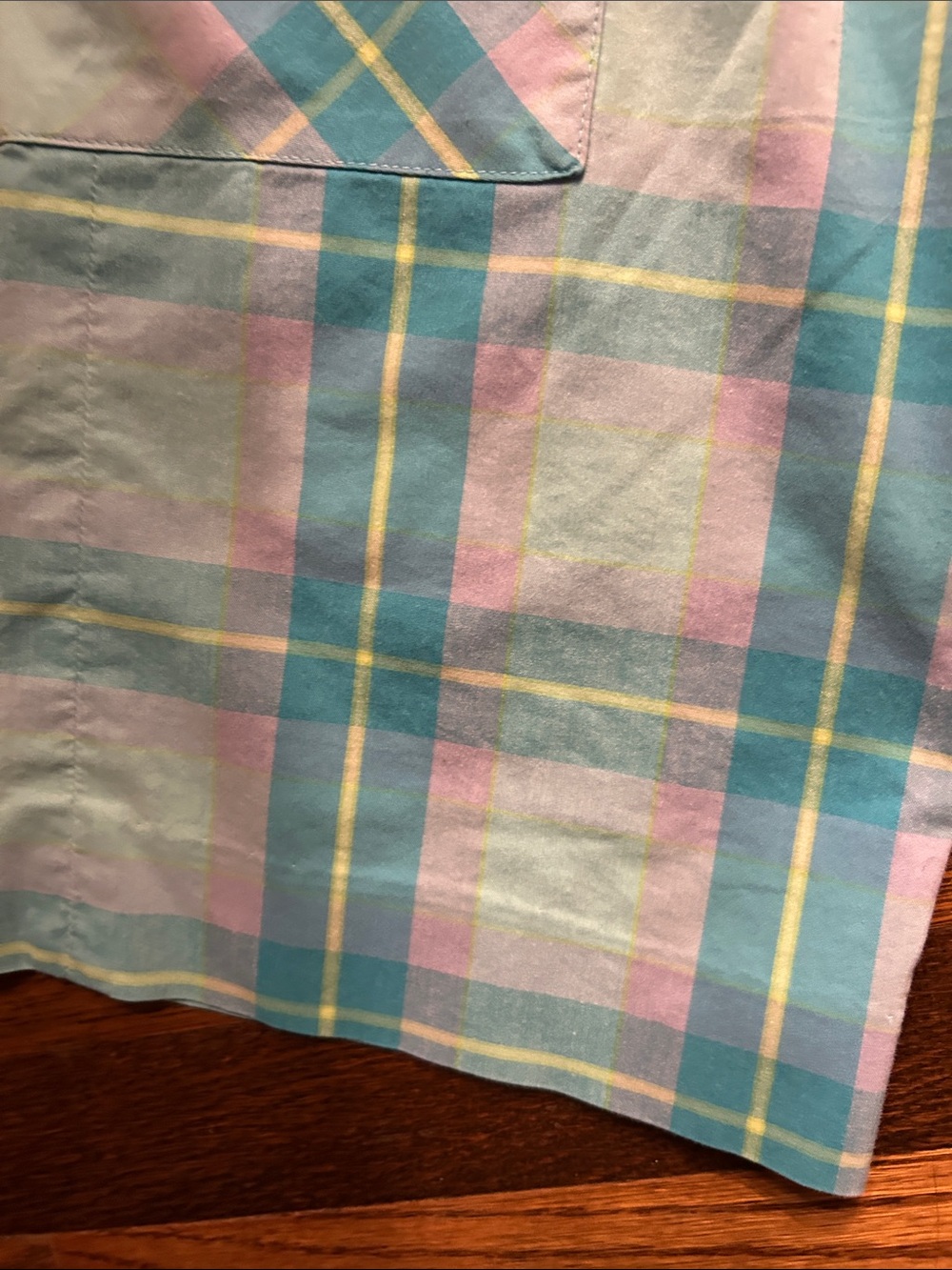 Lilly Pulitzer Pastel Plaid Women’s Bermuda Shorts - Aqua, Pink, Yellow Size 2P - Picture 7 of 16
